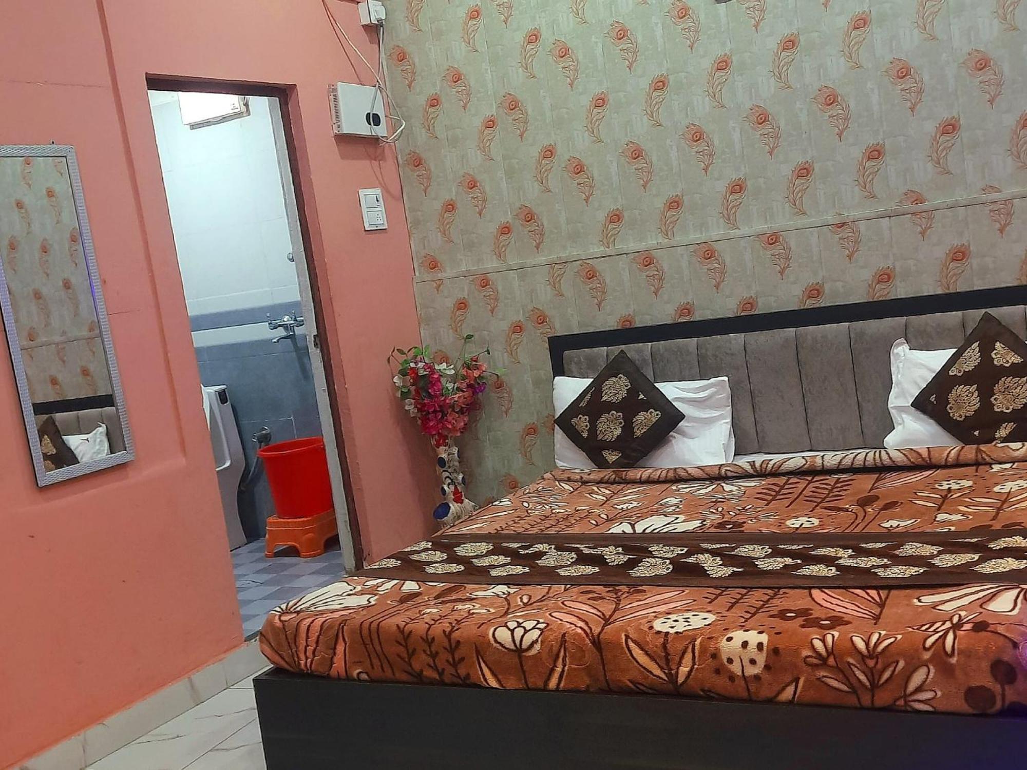 Baba Paying Guest House Varanasi Exterior foto